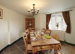 Hameldown dining room